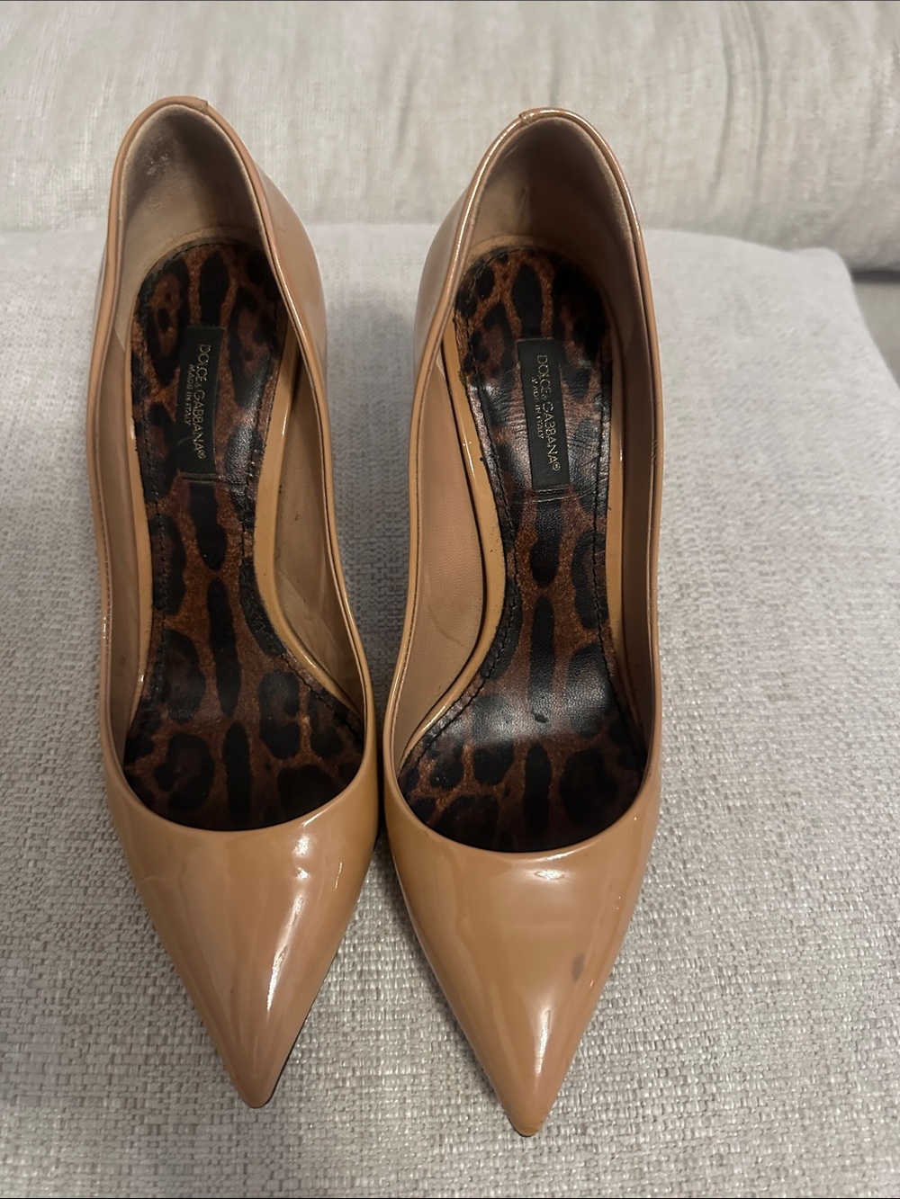 Dolce & Gabbana Nude Patent Pointed-Toe Pumps with Leopard Insole